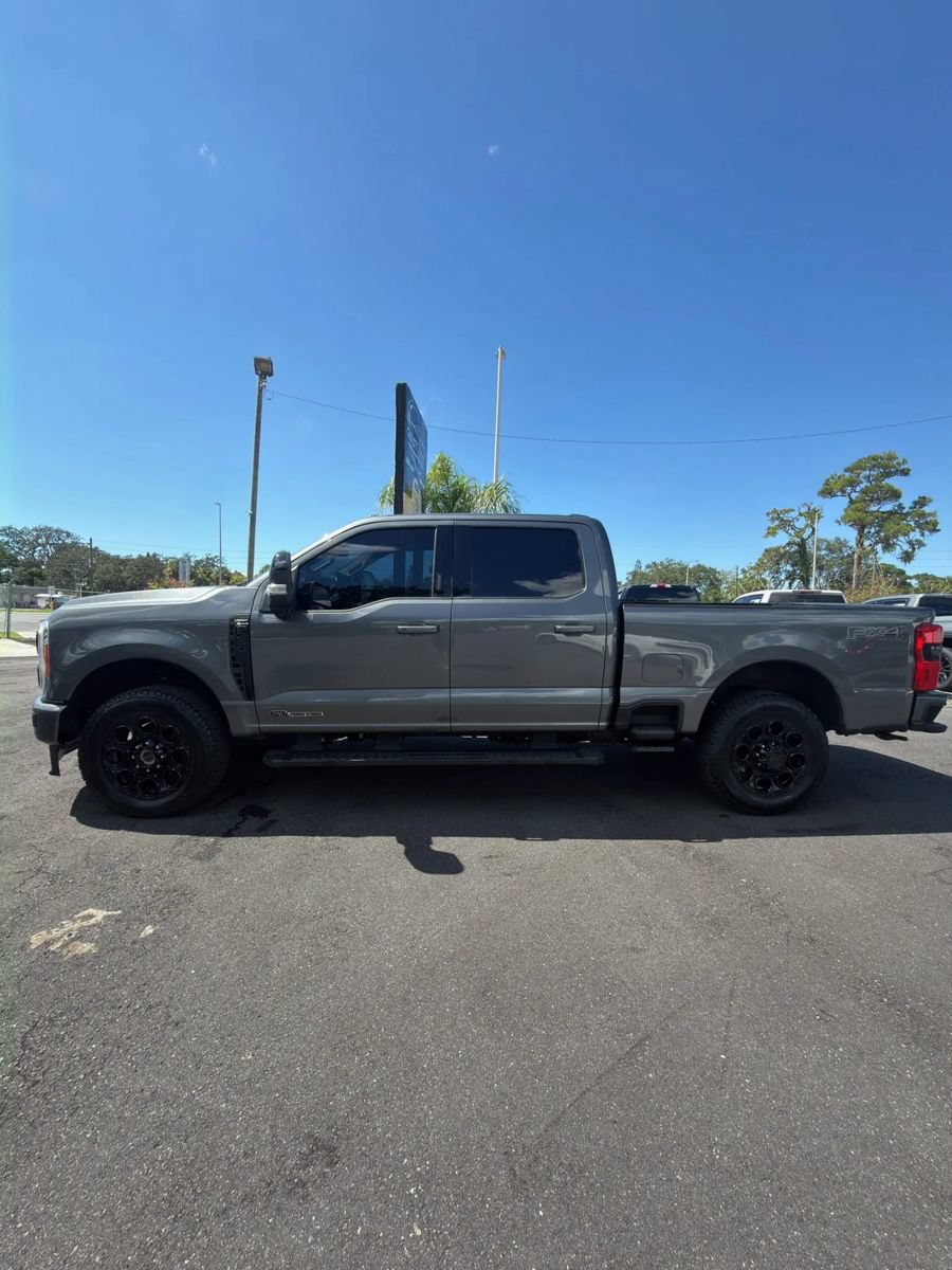 Used 2023 Ford F350 Lariat w/ Lariat Ultimate Package AWD/4WD image 8