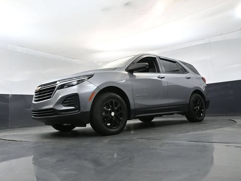Used 2023 Chevrolet Equinox LS w/ LS Convenience Package AWD/4WD image 20