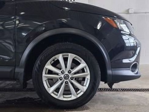 Used 2019 Nissan Rogue Sport SV w/ Technology Package image 31