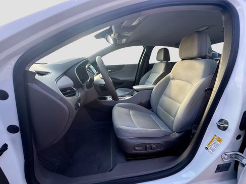 Used 2022 Chevrolet Malibu LT FWD image 23