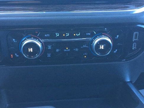 Used 2024 GMC Sierra 1500 Elevation w/ Elevation Premium Package image 24