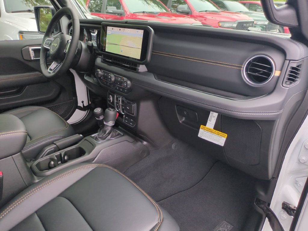 New 2027 Jeep Wrangler Unlimited Sahara AWD/4WD image 35