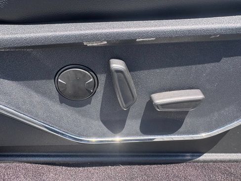 Used 2022 Ford F150 Lariat AWD/4WD image 26