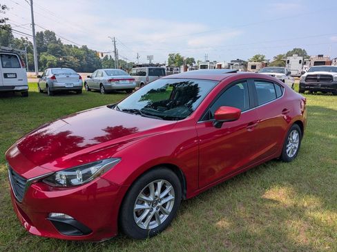 Used 2014 MAZDA MAZDA3 i Touring w/ Moonroof Package 1 FWD image 3