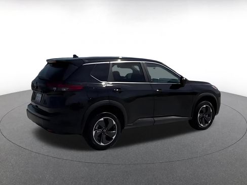 Used 2025 Nissan Rogue SV FWD image 13