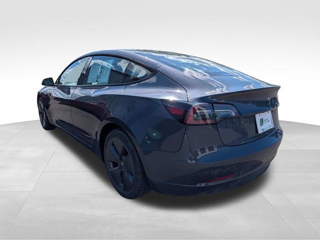 Used 2022 Tesla Model 3 Long Range AWD/4WD image 5