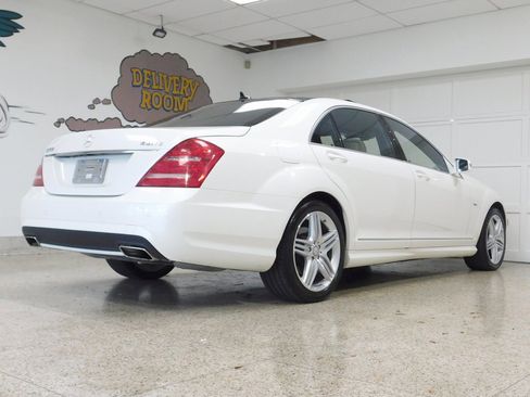 Used 2012 Mercedes-Benz S 550 4MATIC image 4