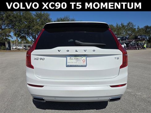 Used 2020 Volvo XC90 T5 Momentum image 4