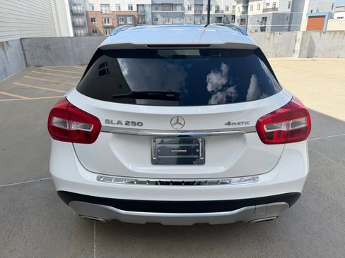 Used 2019 Mercedes-Benz GLA 250 4MATIC image 4