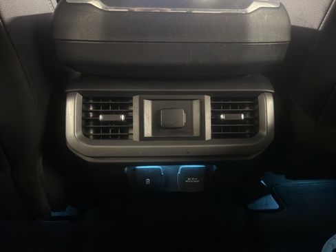 Used 2022 Ford F150 Lariat AWD/4WD image 19