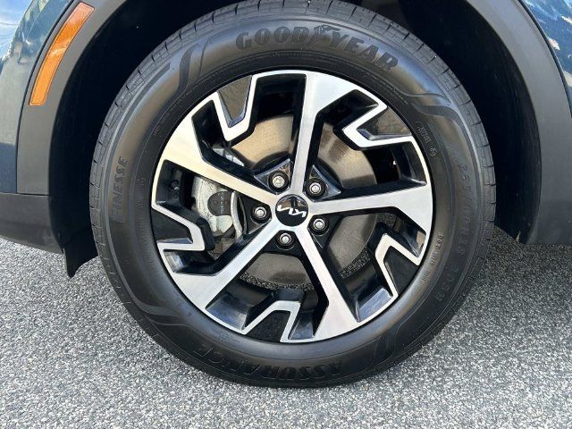 Used 2025 Kia Sportage EX w/ EX Premium Package AWD/4WD image 9