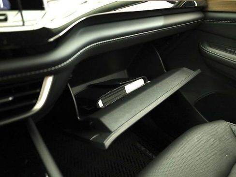 New 2026 Volkswagen Atlas SE image 23