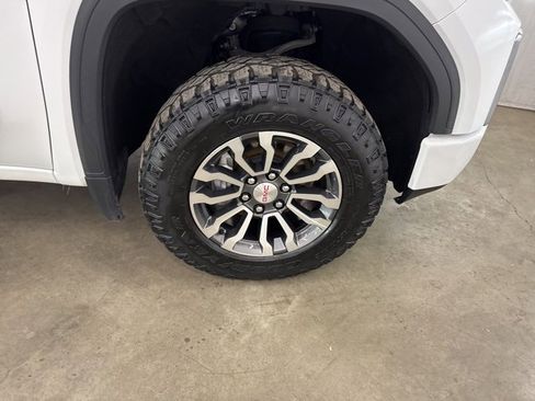 Used 2021 GMC Sierra 1500 AT4 image 25