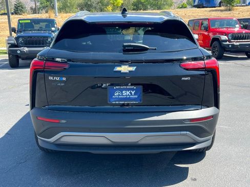 Certified 2024 Chevrolet Blazer EV LT image 12