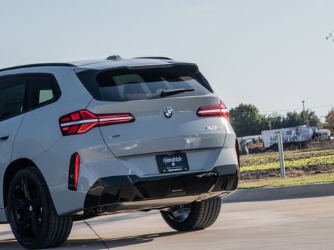 New 2026 BMW X3 xDrive30 w/ Premium Package image 6