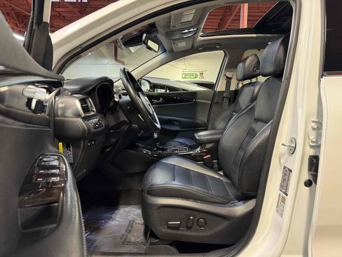 Used 2017 Kia Sorento EX w/ EX Advanced Touring Package image 6