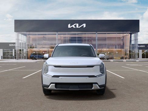 New 2026 Kia EV9 Light RWD image 2