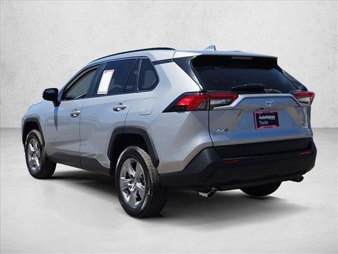 Used 2025 Toyota RAV4 XLE w/ Convenience Package FWD image 9