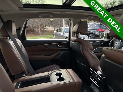 Used 2023 Acura MDX SH-AWD w/ Advance Package image 12