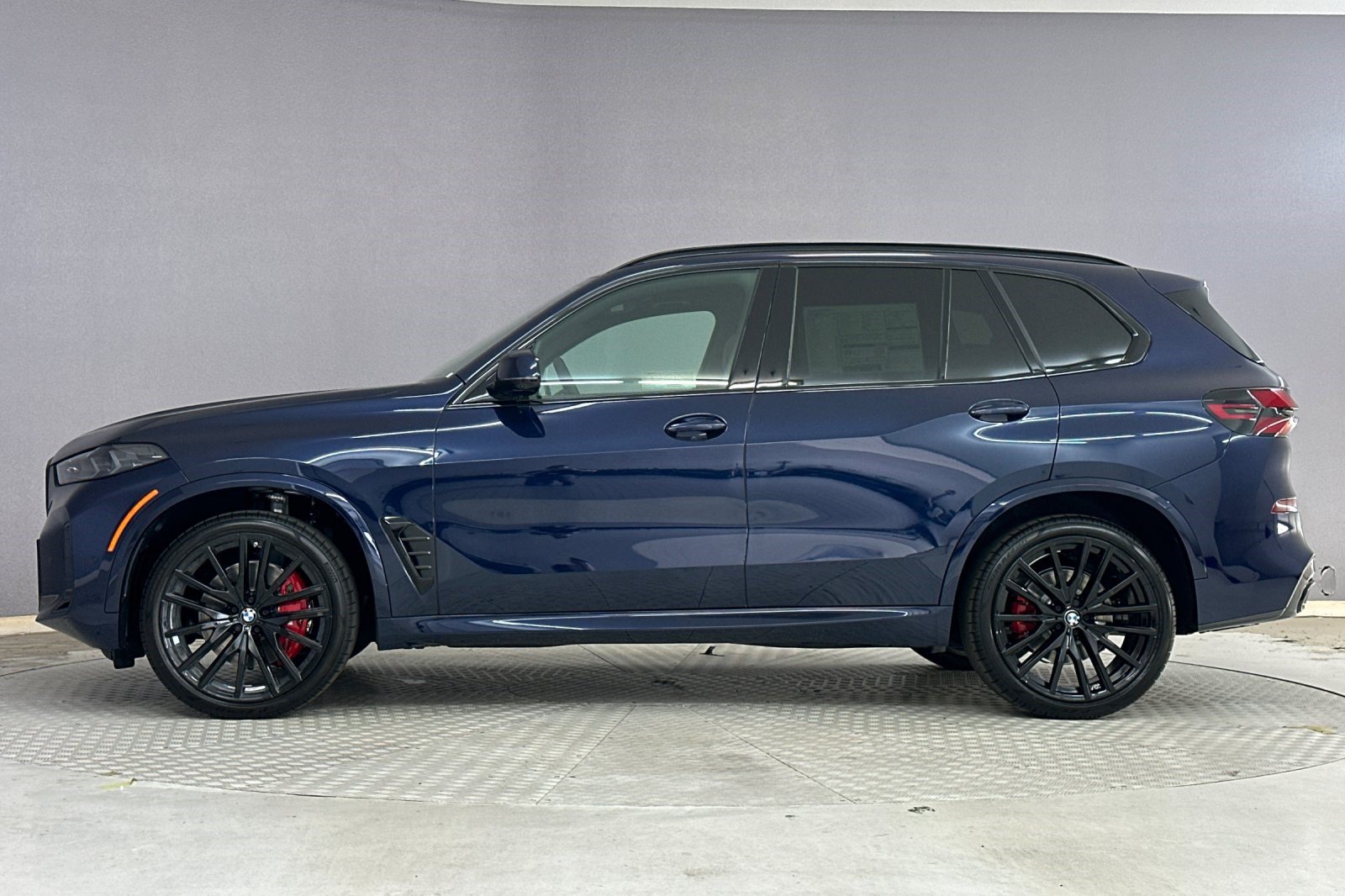 New 2026 BMW X5 sDrive40i w/ M Sport Package RWD image 2
