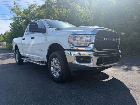 Used 2024 RAM 2500 Big Horn AWD/4WD image 2