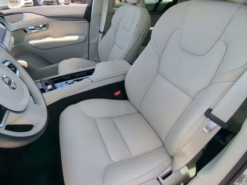 Certified 2025 Volvo XC90 B6 Core image 20