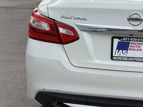 Used 2016 Nissan Altima 2.5 S w/ Power Driver Seat Package FWD image 6
