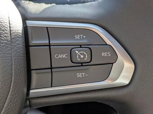 New 2026 Jeep Compass Latitude w/ Sun and Sound Group AWD/4WD image 23