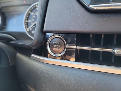 Used 2024 Mitsubishi Outlander SE image 27