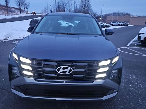 New 2026 Hyundai Tucson SE image 2