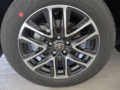 New 2026 Toyota Corolla Cross XLE w/ Convenience Package AWD/4WD image 25