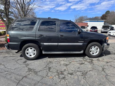 Used 2005 GMC Yukon SLT w/ SLT Preferred Equipment Group image 3