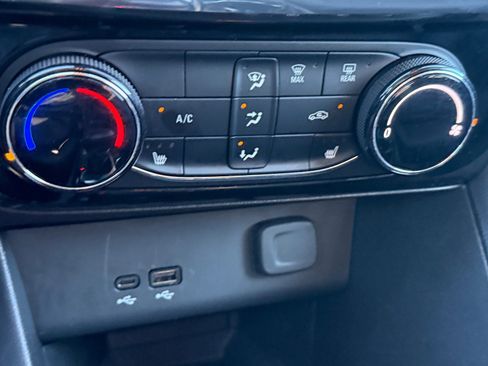 Used 2024 Buick Encore GX Sport Touring w/ Comfort Package image 23