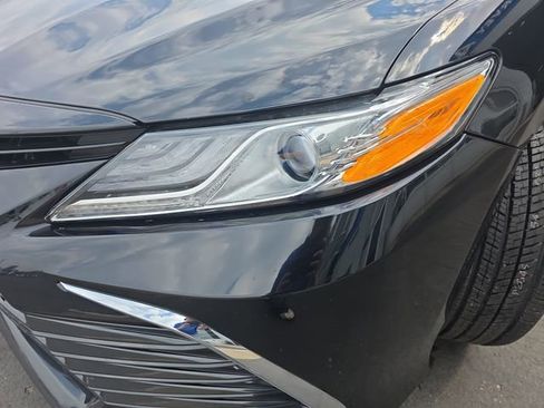 Used 2021 Toyota Camry XLE w/ Navigation Upgrade Package image 31