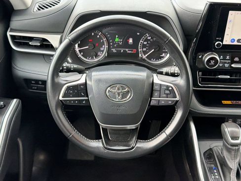 Used 2026 Toyota Highlander XLE AWD/4WD image 31