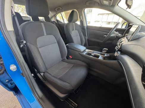 Used 2025 Nissan Sentra SV FWD image 30