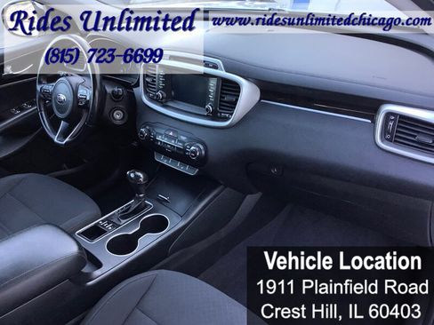 Used 2018 Kia Sorento LX image 34