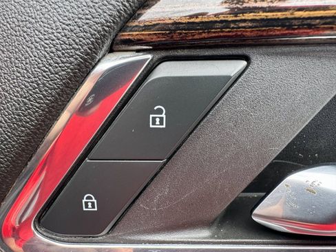 Used 2024 GMC Sierra 2500 SLE image 33