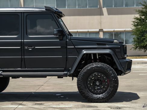 Used 2017 Mercedes-Benz G 550 Squared image 23