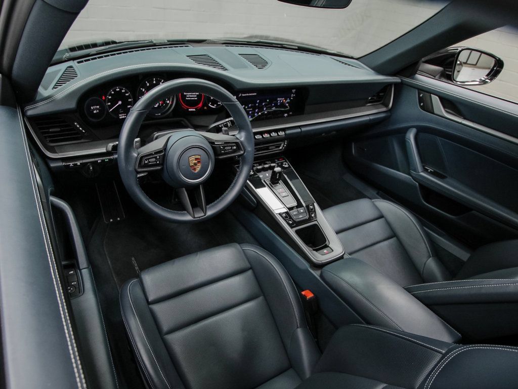 Used 2022 Porsche 911 Carrera 4 AWD/4WD image 13