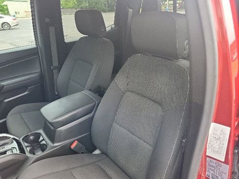 Used 2024 Chevrolet Colorado LT w/ LT Convenience Package II AWD/4WD image 29