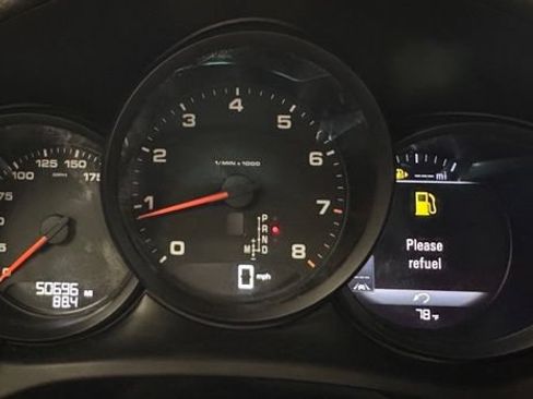 Used 2019 Porsche Macan AWD/4WD image 18