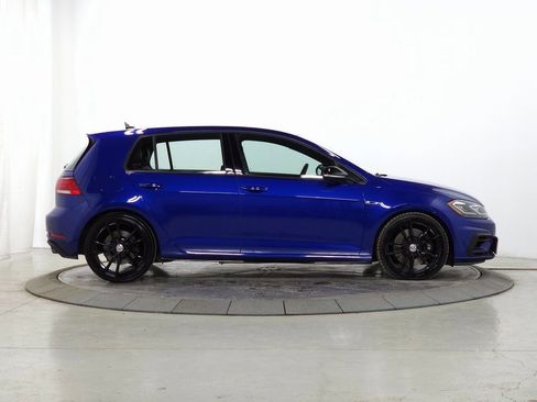 Used 2019 Volkswagen Golf R 4-Door image 10