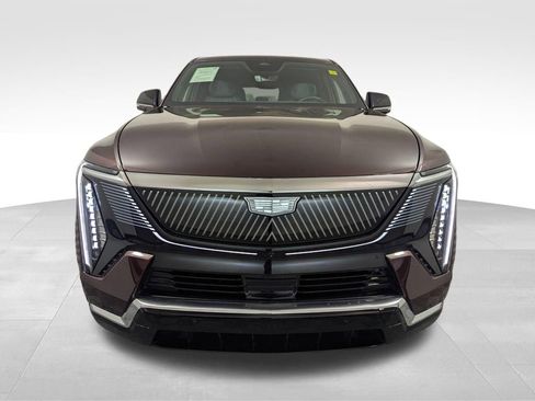 Used 2025 Cadillac Escalade IQ Luxury 2 w/ LPO, Premium Carpet Package image 38