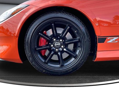 Used 2024 Nissan Z Performance w/ Heritage Edition RWD image 32