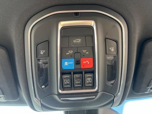 Used 2022 Jeep Grand Cherokee Limited 4xe w/ Luxury Tech Group II AWD/4WD image 28