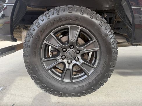 Used 2019 Ford F150 XLT w/ Equipment Group 302A Luxury image 10