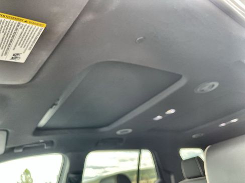 Certified 2023 Chevrolet Traverse Premier w/ Redline Edition AWD/4WD image 19