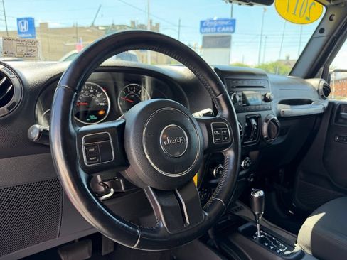 Used 2017 Jeep Wrangler Unlimited Sport w/ Quick Order Package 24S AWD/4WD image 4