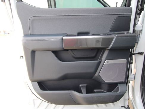 Used 2023 Ford F150 Lariat w/ Equipment Group 502A High image 42